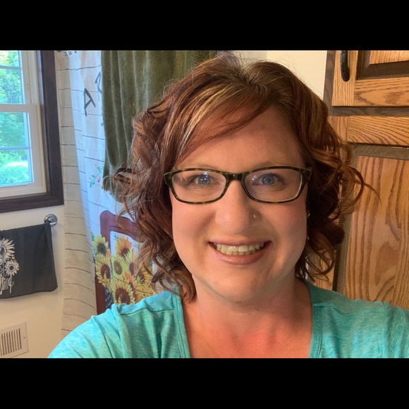 Meet your Posher, Josie - Picture 1 of 1